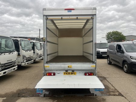 2025 Renault Master - photo 2
