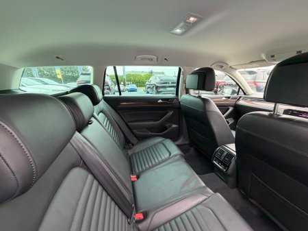 2019 Volkswagen Passat - photo 45