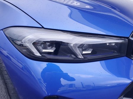 2025 BMW 3-Series - photo 21