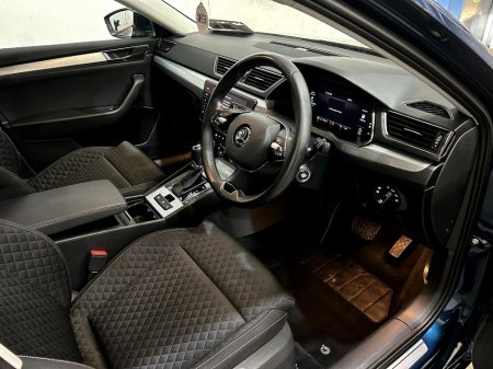 2022 Skoda Superb - photo 10