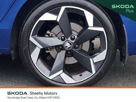 2025 Skoda Superb - photo 8