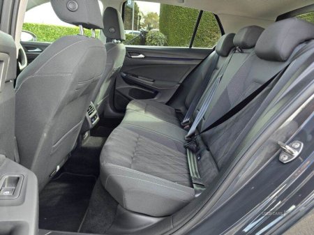 2021 Volkswagen Golf - photo 8