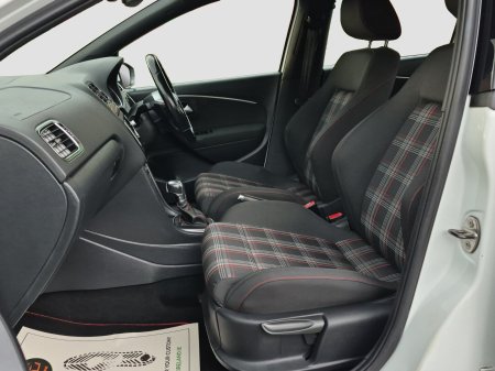 2015 Volkswagen Polo - photo 17