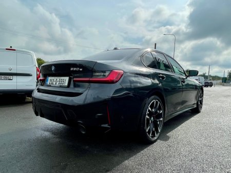 2025 BMW 3-Series - photo 6