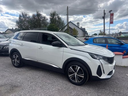2022 Peugeot 5008 - photo 2