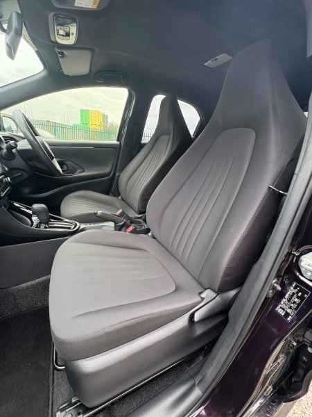 2020 Toyota Yaris - photo 11