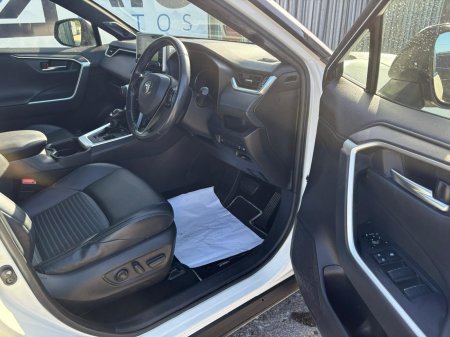 2020 Toyota RAV4 - photo 14