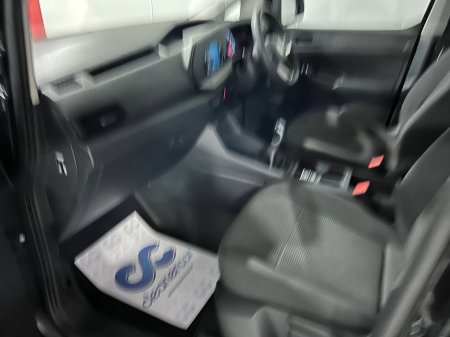 2023 Volkswagen Caddy - photo 4