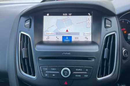 2017 Ford Focus - photo 25