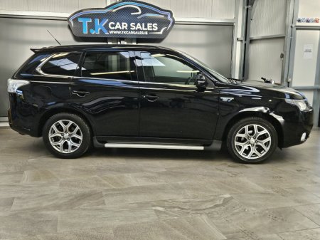 2015 Mitsubishi Outlander - photo 2
