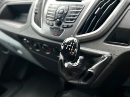2019 Ford Transit - photo 19