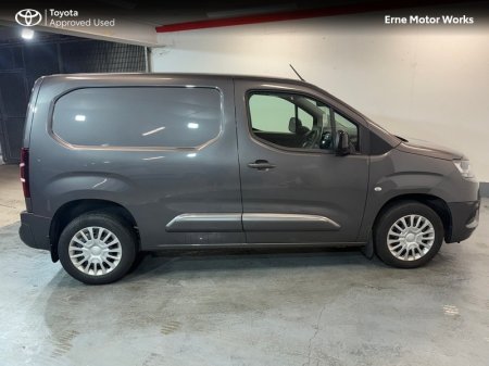 2024 Toyota Proace City - photo 12