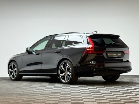 2025 Volvo V60 - photo 5