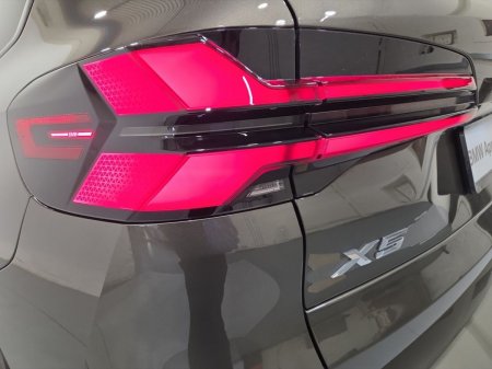2025 BMW X5 - photo 19