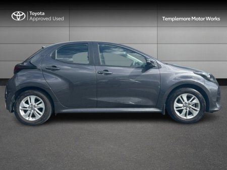 2024 Toyota Yaris - photo 3