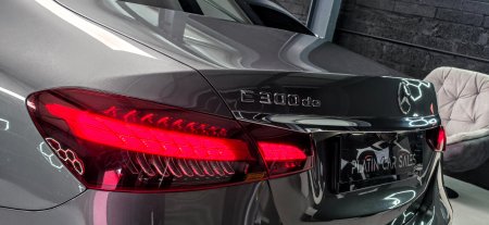 2021 Mercedes-Benz E-Class - photo 13
