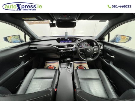 2020 Lexus UX - photo 2