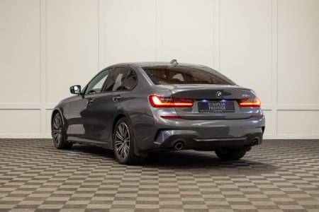 2022 BMW 3-Series - photo 4