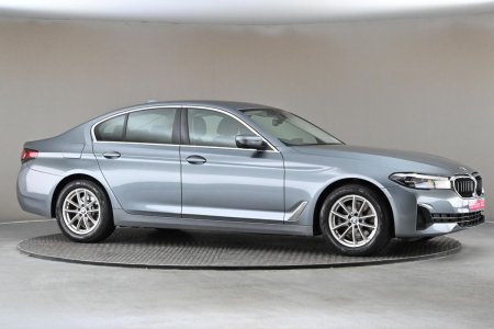 2022 BMW 5-Series - photo 12