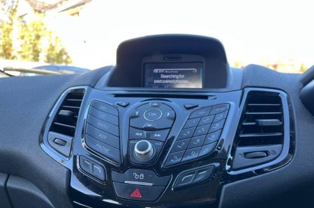 2017 Ford Fiesta - photo 30