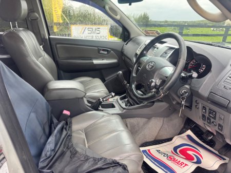 2012 Toyota Hilux - photo 18