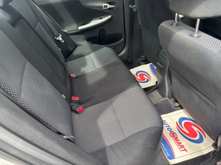 2011 Toyota Corolla - photo 17