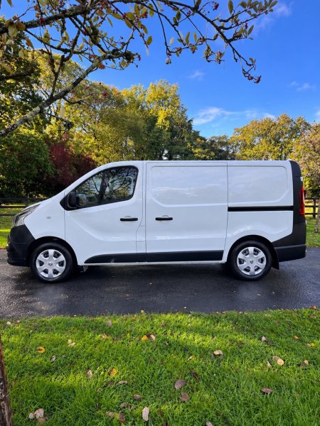 2018 Nissan NV300 - photo 6