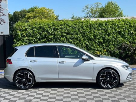2023 Volkswagen Golf - photo 3