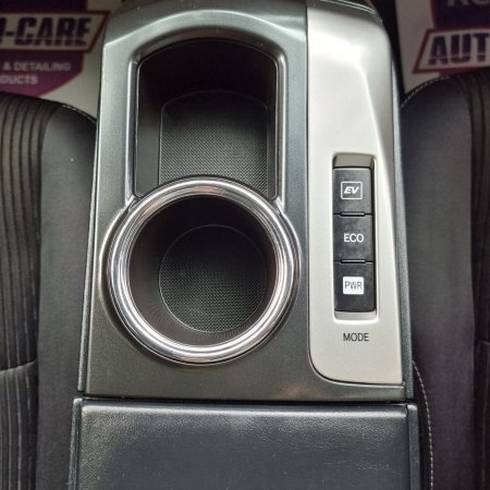2020 Toyota Prius - photo 23