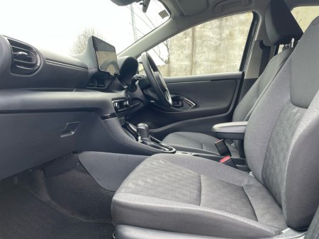 2024 Toyota Yaris - photo 6