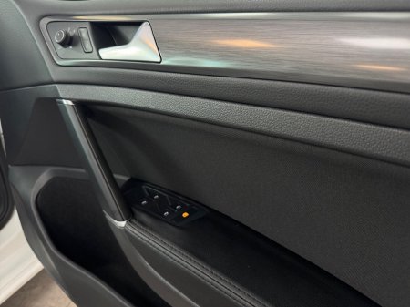 2019 Volkswagen Golf - photo 12