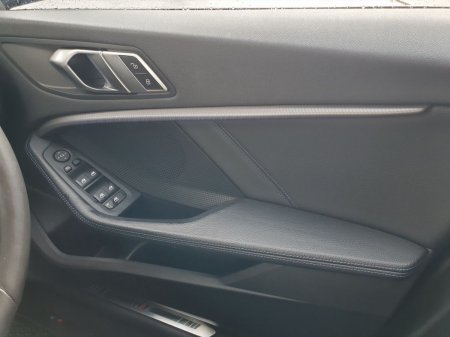 2021 BMW 1-Series - photo 23