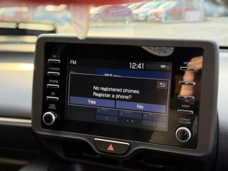 2022 Toyota Yaris - photo 12