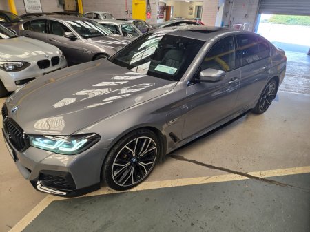 2023 BMW 5-Series - photo 4