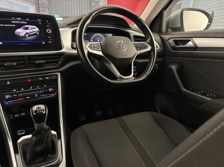 2022 Volkswagen T-Roc - photo 9