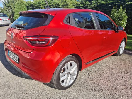 2020 Renault Clio - photo 23
