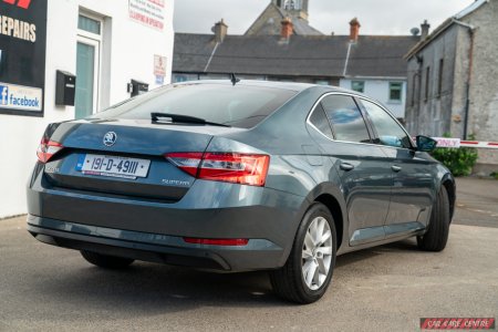 2019 Skoda Superb - photo 2