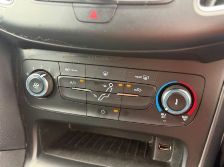 2018 Ford Focus - photo 15