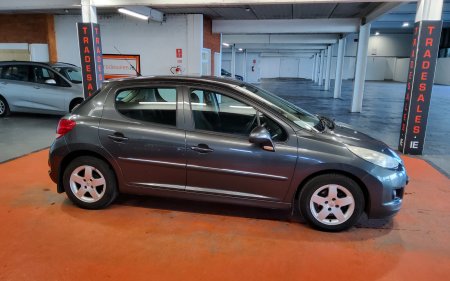 2012 Peugeot 207 - photo 10