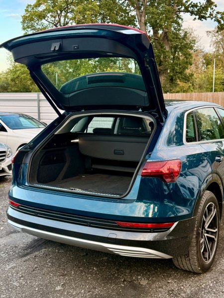 2020 Audi e-tron - photo 22