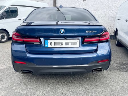 2023 BMW 5-Series - photo 17