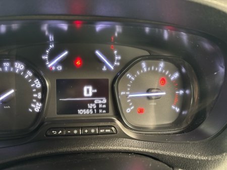 2022 Opel Vivaro - photo 11
