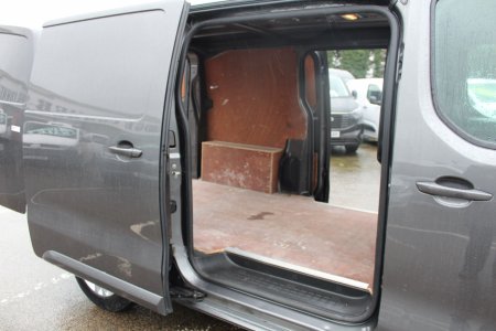 2022 Vauxhall Vivaro - photo 21