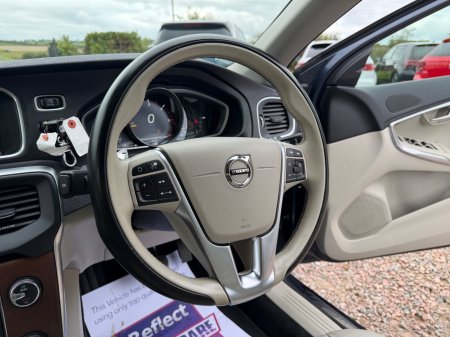 2019 Volvo V40 - photo 18