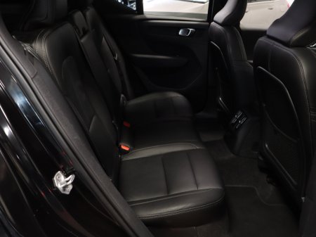 2020 Volvo XC40 - photo 28
