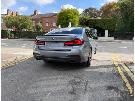 2023 BMW 5-Series - photo 4