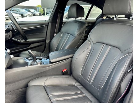 2022 BMW 5-Series - photo 14