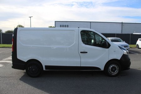 2019 Nissan NV300 - photo 4