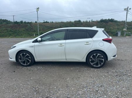2016 Toyota Auris - photo 2