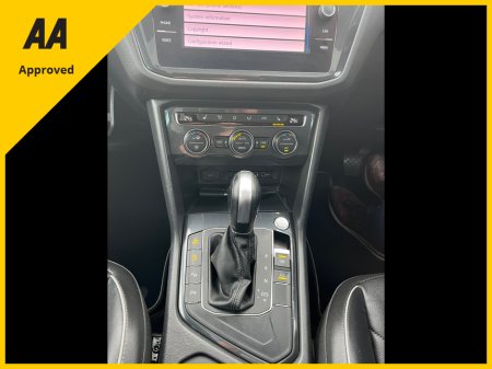 2020 Volkswagen Tiguan - photo 16